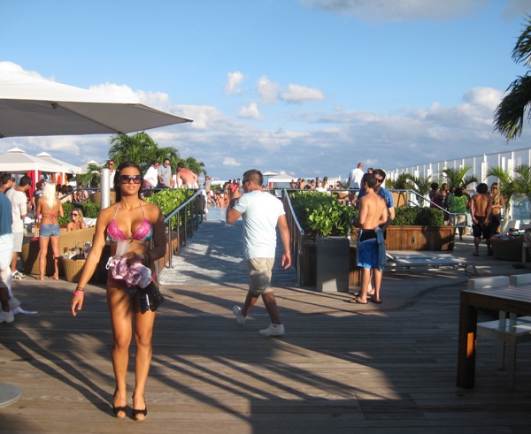 Pool Parties in Miami: Saturdays at the RX Gansevoort Pool Party - Miami  Beach 411