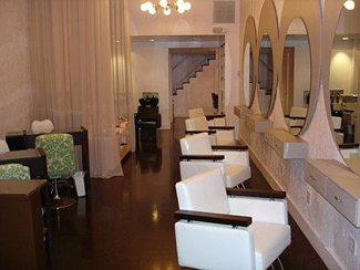 Honeydoo Salon and Spa in South Beach, FL